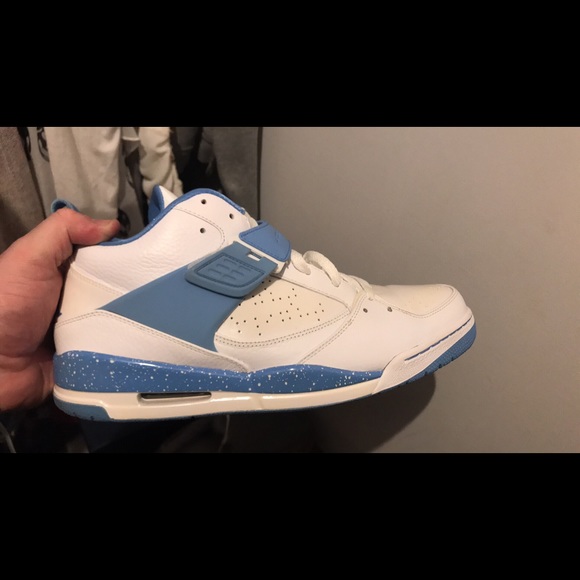 Jordan Flight 45 - Picture 4 of 5